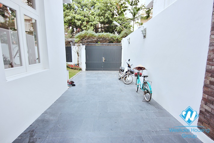 Mordern beautiful house with a super lovey backyard for rent in Tay Ho, Hanoi